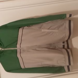 Men's green and gray javket with pockets and zipper